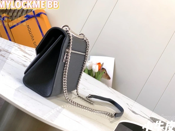 LOUIS CHAIN VUITTON BAG MYLOCKME 0818